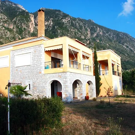 Sea And Mountain View Villa Kalamata Exterior photo