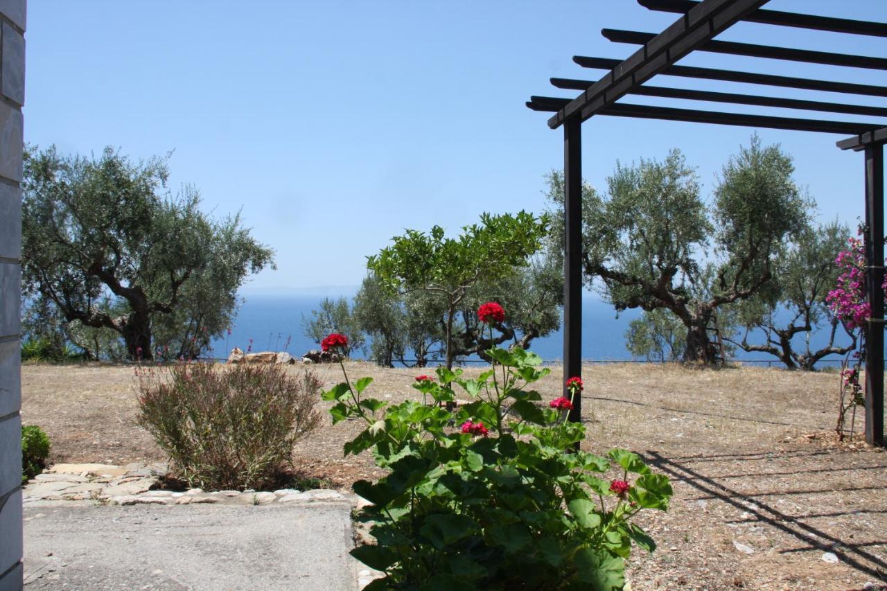 Sea And Mountain View Holiday home