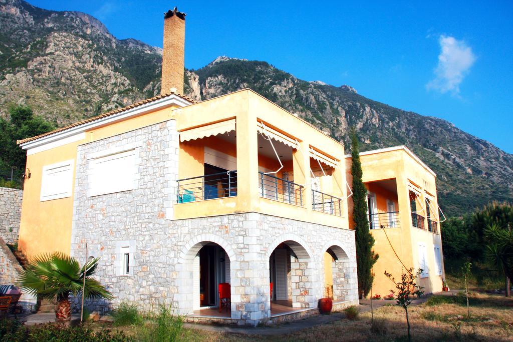 Sea And Mountain View Holiday home